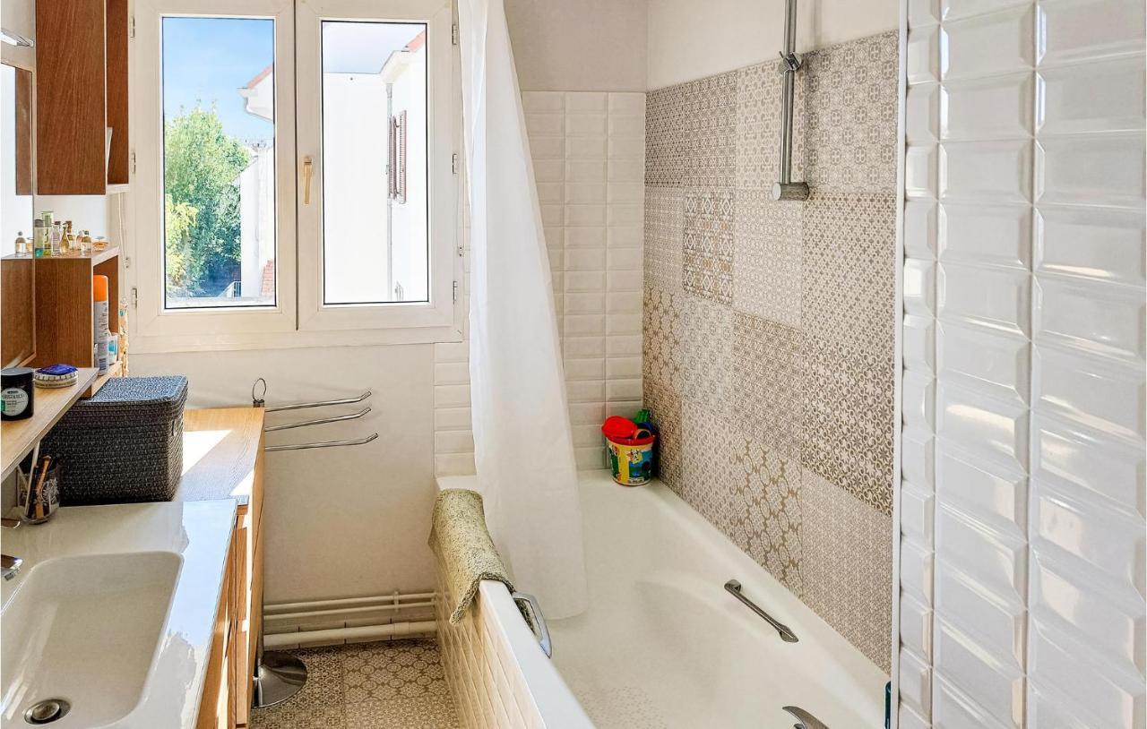 Awesome Apartment In Triel-Sur-Seine With Kitchen Экстерьер фото